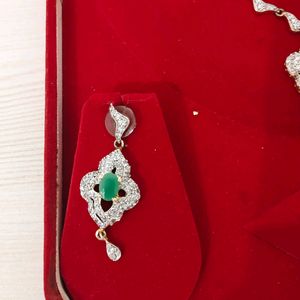 Pendant Necklace Set With Green Stone Earrings