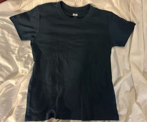 Uniqlo Dark Green Tee
