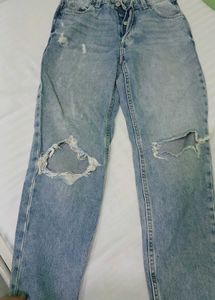 H&amp;M Distressed Light Wash Mom Jeans