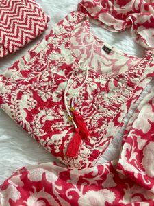 Elegant Red &amp; White Kurta Set