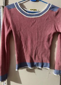 Round neck fitted Sweater/ pullover