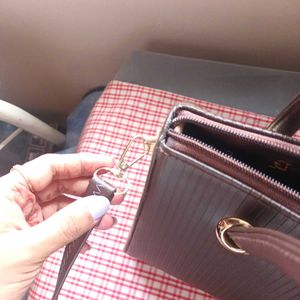Stylish Textured Handbag