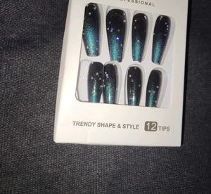 Green Sparkling Ombre Coffin Press-On Nails