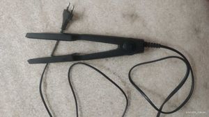 KUBRA Professional Hair Straightener