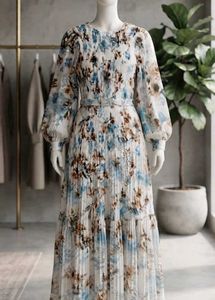 Chic Floral Pleated maternity dress