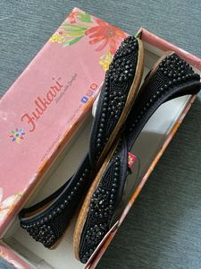 Genuine leather Black studded Juttis