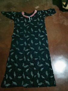 Comfortable Leaf Print Nightgown
