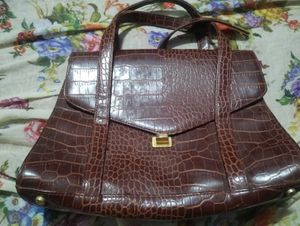 Stylish Croc-Embossed Handbag