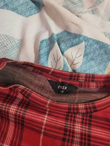Max Red Plaid Casual T-Shirt