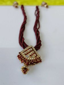 Exquisite Red Beaded Necklace &amp; Earrings Set