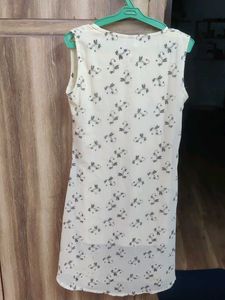 Girl's frock