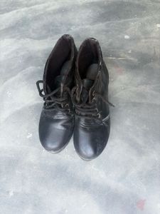 Stylish Black Lace-Up Boots
