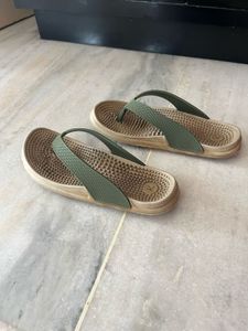 Accupressure Flip-Flops