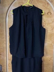 Globus Sleeveless Black Jumpsuit