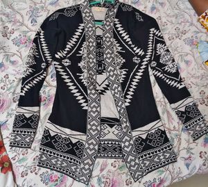 Black & White Geometric Pattern Cardigan