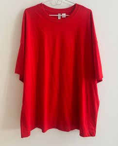 H&M - Red Oversized T-Shirt