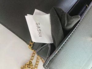 Black Casual Sling Bag (Women's)