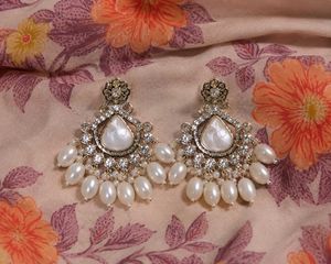 Elegant Pearl &amp; Crystal Chandelier Earrings