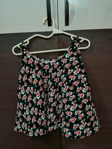 Floral Cape Top 🍒
