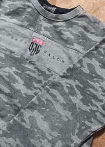 Stylish Camo Print Sweatshirt