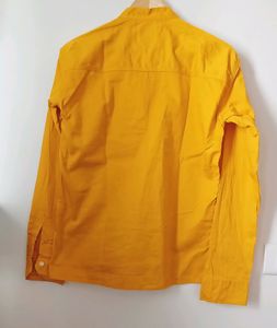 Reeboot Yellow Button Down