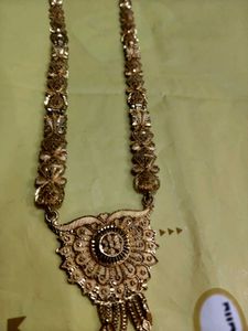 Exquisite Gold Necklace