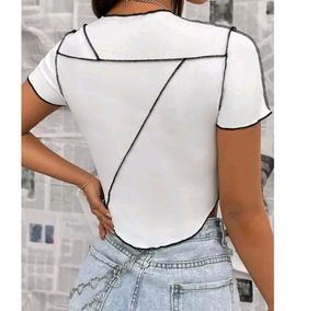 Crop Tops Stitched Curved Heem