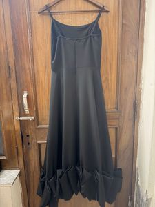 Elegant Black Midi Dress