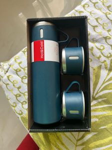 Insulated Flask Set with Cups