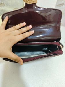 Chic Patent Leather Crossbody Bag