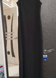 Sleek Black Dress with Thigh Slit