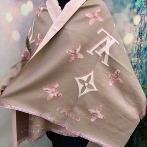 branded stoles unisex