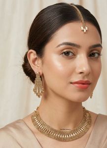 Elegant Gold Stone Jewelry Set