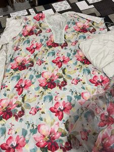 Beautiful Floral Print Kurta Set