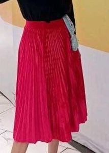 Vibrant Pink Pleated Skirt