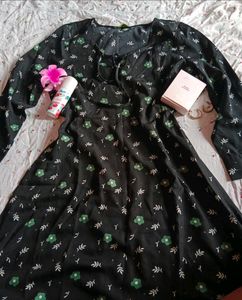 Sale!!! Ditsy Floral Dress