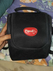 Pigeon Black Lunch Bag