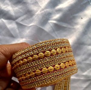 Lace/ Border