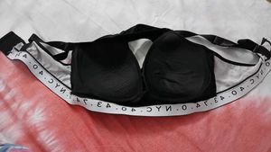 Stylish Black Sports Bra