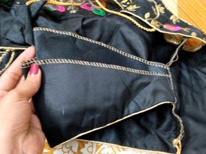 Embroidered Black Blouse🥰✨