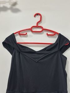 Elegant Off-Shoulder Black Maxi Dress