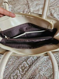 Must Have Handbag 👜