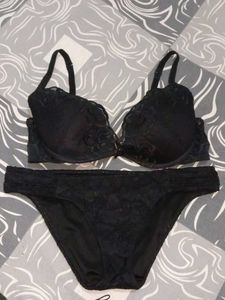 Black Lace Bra & Panty Set