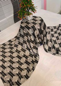 Stylish Geometric Print Scarf