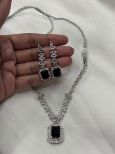 Elegant Black Stone Necklace Set