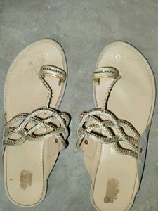 Elegant Toe-Ring Flats