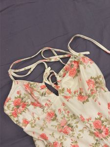 NewMe Floral Dress bodycon