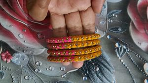 4 colors bangles
