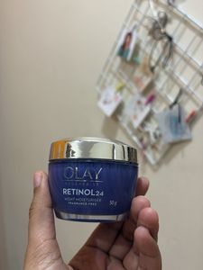 Olay Regenerist Retinol24 Night Moisturiser