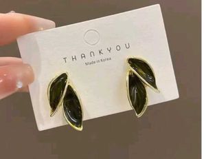 Charming Yellow Flower Earrings